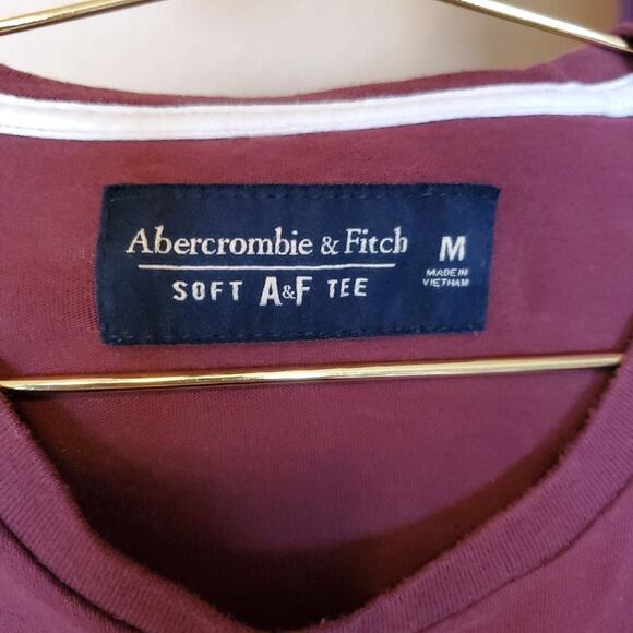 Men's purple t-shirt, size Medium - Picture 3 of 3